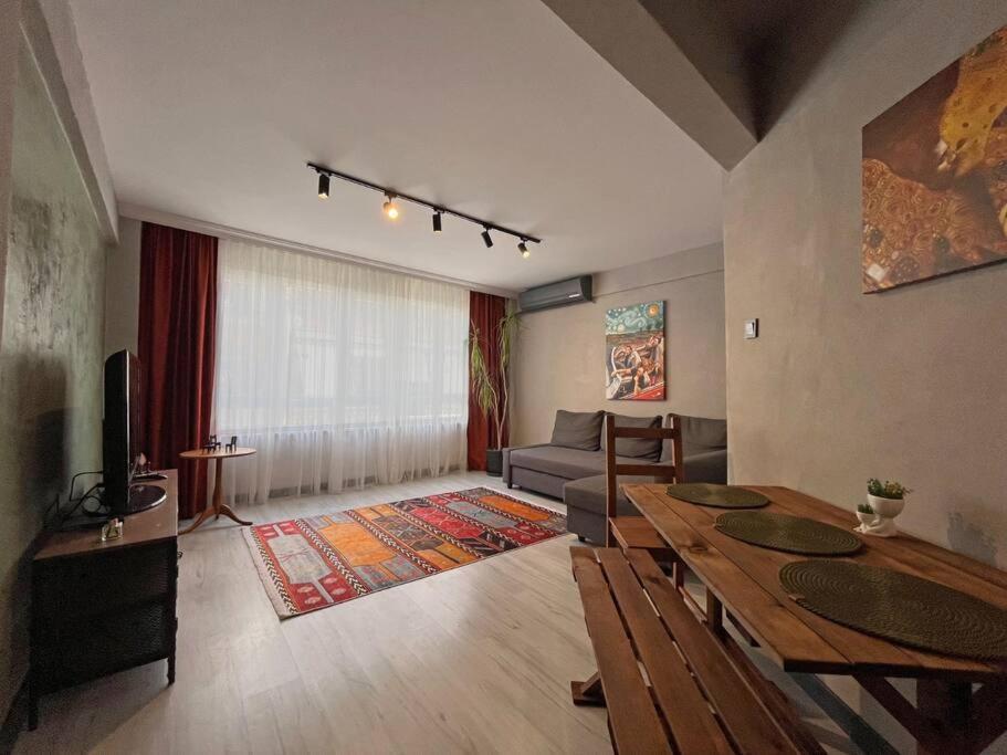 Central & Cosy Flat For 4 Person Истанбул Екстериор снимка